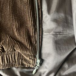 United Tailoring Shop - Zipper not aligned with the curve of the jacket