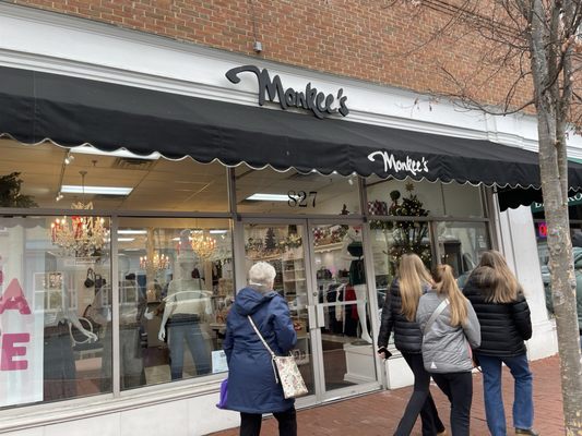 Monkee's of Fredericksburg