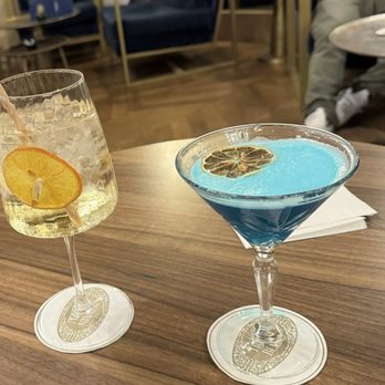 Le Train Bleu - Our drinks at the lounge - French Near Me - Paris, 75 Le Train Bleu - Our drinks at the lounge - French Near Me - Paris, 75