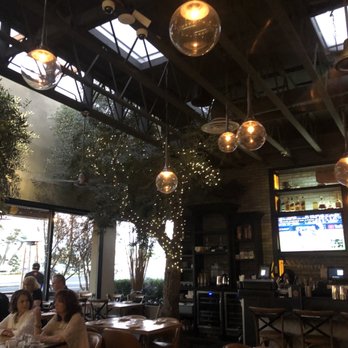 Roe Seafood Restaurant - Super decor - Seafood Near Me - Long Beach, California Roe Seafood Restaurant - Super decor - Seafood Near Me - Long Beach, California