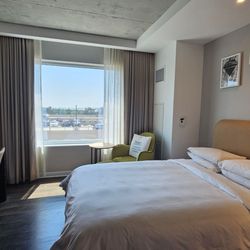 Renaissance Atlanta Airport Gateway Hotel - Standard room two beds