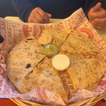 Desvelados - Shrimp quesadilla - Mexican Near Me - Glendale, California