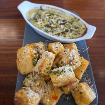 Pizza Payaa - Pizza Near Me - Normal, Illinois