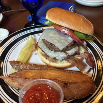 Rat's Restaurant - Rats burger - French Near Me - Hamilton, New Jersey Rat's Restaurant - Rats burger - French Near Me - Hamilton, New Jersey