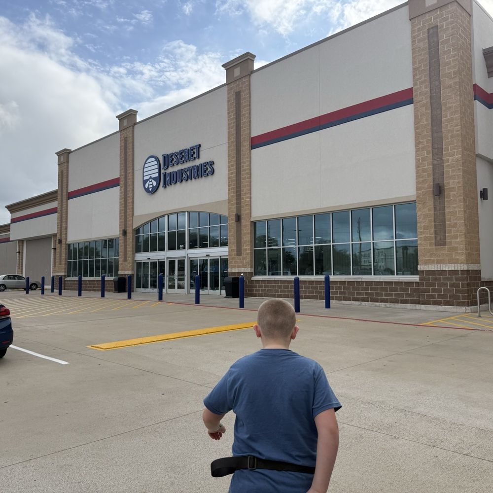 Deseret Industries - The front of the store - Thrift Stores Near Me - Houston, Texas