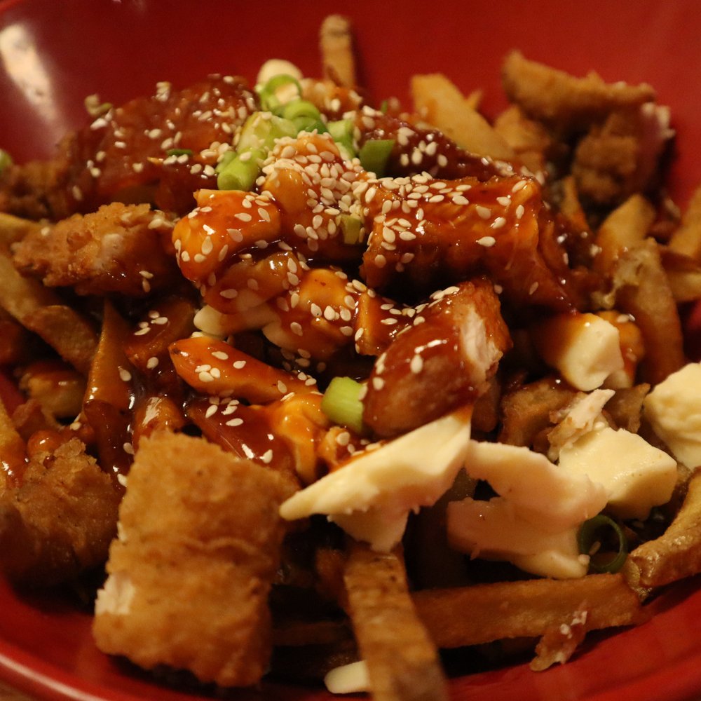 Dunn's - I could literally eat nothing but this. I'd be fat as hell, but I'd be content. - Poutineries Near Me - Montreal, Quebec Dunn's - I could literally eat nothing but this. I'd be fat as hell, but I'd be content. - Poutineries Near Me - Montreal, Quebec