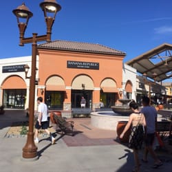 Banana Republic Factory Store