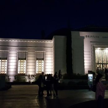 Griffith Observatory - Outside grounds at nite - Observatories Near Me - Los Angeles, California Griffith Observatory - Outside grounds at nite - Observatories Near Me - Los Angeles, California