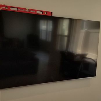 Modern Home Installation - Alex setting up our 82" HDTV. Awesome guy! - TV Mounting Near Me - Los Angeles, California Modern Home Installation - Alex setting up our 82" HDTV. Awesome guy! - TV Mounting Near Me - Los Angeles, California