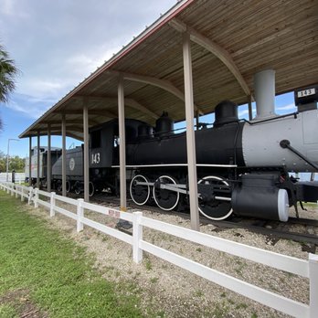 Lakes Regional Park - Parks Near Me - Fort Myers, Florida Lakes Regional Park - Parks Near Me - Fort Myers, Florida