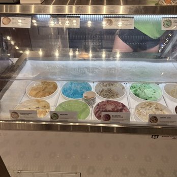 Kilwins Ice Cream - Chocolate - Fudge - Many ice cream options to choose from, classics of course and all the specialties. - Ice Cream & Frozen Yogurt Near Me - Gainesville, Georgia