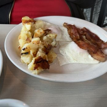Kostas Family Restaurant - Bacon/egg/homefries - Greek Near Me - Buffalo, New York