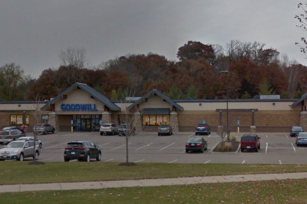 GOODWILL ELK RIVER Updated August 2024 19624 Holt St NW, Elk