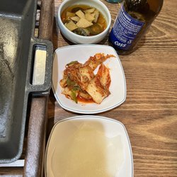 Prime No 7 - Side dishes: pickled radish, kimchi and Jalapeño and pickled radish.