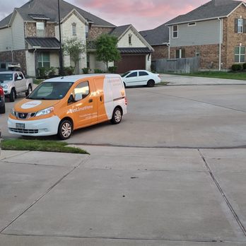 Vivint - no respect for the law or your neighbors. Too lazy to park legally, I'm sure that will follow that tech with your install and repair. - Security Systems Near Me - Houston, Texas