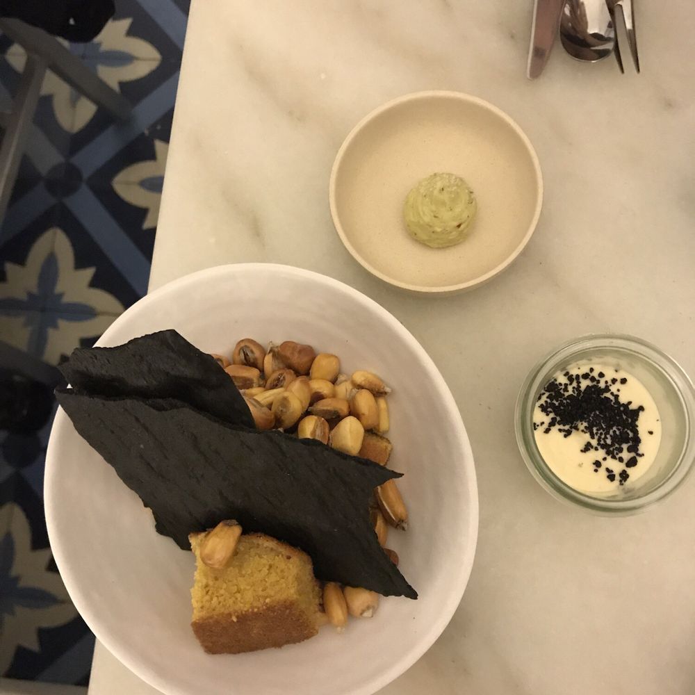 A Cevicheria - Bread - Gastropubs Near Me - Lisbon, 11