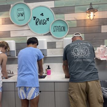 The Crazy Mason - Wilmington - Rinse station! - Ice Cream & Frozen Yogurt Near Me - Wilmington, North Carolina The Crazy Mason - Wilmington - Rinse station! - Ice Cream & Frozen Yogurt Near Me - Wilmington, North Carolina