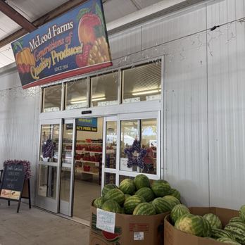 Pee Dee Farmers Market - Entrance to McLeod's on the right side. - Farmers Market Near Me - Florence, South Carolina Pee Dee Farmers Market - Entrance to McLeod's on the right side. - Farmers Market Near Me - Florence, South Carolina