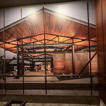 Starbucks Reserve Roastery - Coffee Roasteries Near Me - New York, New York