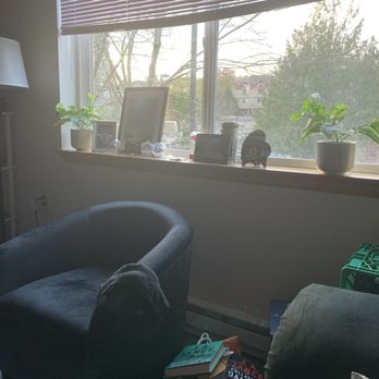 Providence Elizabeth House - Living room- window with nice area for plants and pictures - Seattle, Washington Providence Elizabeth House - Living room- window with nice area for plants and pictures - Seattle, Washington