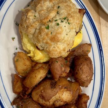 Buttermilk Kitchen - Breakfast sandwich - Breakfast & Brunch Near Me - Camden, Maine Buttermilk Kitchen - Breakfast sandwich - Breakfast & Brunch Near Me - Camden, Maine