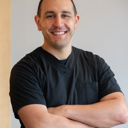 Amity Harbor Dentistry - Scott Levitz - Dr. Scott Levitz, DDS, specializes in cosmetic and implant dentistry with advanced training in full-mouth rehabilitation.