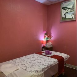 Health Up Massage