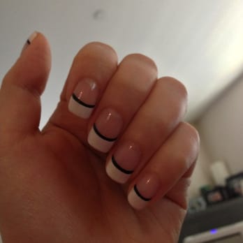 L A Nails - Liking the simple/classic look! #VivienRocks #BlackAndWhite - Nail Salons Near Me - Seattle, Washington L A Nails - Liking the simple/classic look! #VivienRocks #BlackAndWhite - Nail Salons Near Me - Seattle, Washington