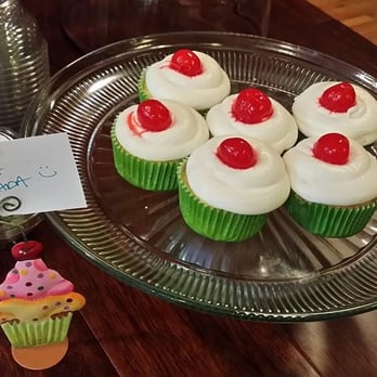 Alla Lala Cupcakes and Sweet Things - Yummy Pina Colada Cakes!!! - Cupcakes Near Me - Gillette, Wyoming Alla Lala Cupcakes and Sweet Things - Yummy Pina Colada Cakes!!! - Cupcakes Near Me - Gillette, Wyoming