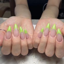 Pedi Pro Nails & Spa - Gel nails