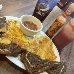Mickies Restaurant - Great breakfast