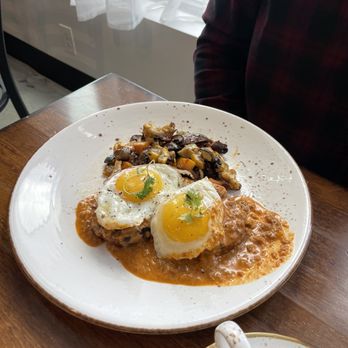 Bartolo's - Biscuits and sausage gravy - Italian Near Me - Salt Lake City, Utah