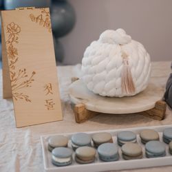 Sweet Vanilla Bake Shop - Blue and grey macarons