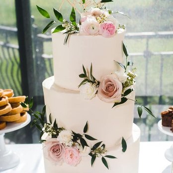 Paper Rock Fork Bakery - Beautiful and delicious cake - Desserts Near Me Paper Rock Fork Bakery - Beautiful and delicious cake - Desserts Near Me