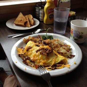 Stan's Maple Cafe - Salad Near Me - Ukiah, California