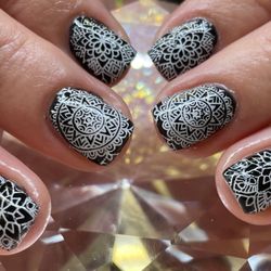 The She Shed Nail Studio