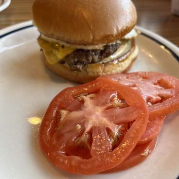 IHOP - Burger w/ egg add tomato - Breakfast & Brunch Near Me - Middleburg Heights, Ohio IHOP - Burger w/ egg add tomato - Breakfast & Brunch Near Me - Middleburg Heights, Ohio