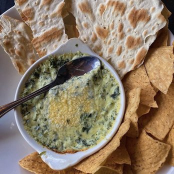 Yard House - Spinach and artichoke dip - Bars Near Me - Sunrise, Florida Yard House - Spinach and artichoke dip - Bars Near Me - Sunrise, Florida