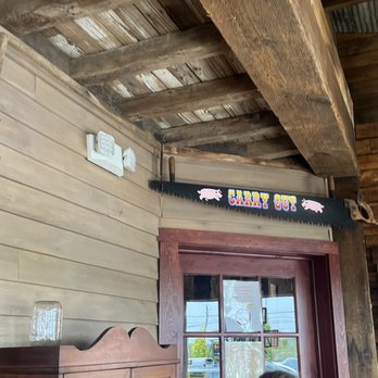 Bootleg Bar-B-Q - Interior - Barbeque Near Me - Louisville, Kentucky Bootleg Bar-B-Q - Interior - Barbeque Near Me - Louisville, Kentucky