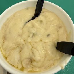 Terrible clam chowder that had a film of oil on top. Terrible clam chowder that had a film of oil on top.