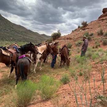 Zion Trail Rides at Jacob's Ranch - Taking a break, a friend gets some advice on horse rides. - Horseback Riding Near Me - Virgin, Utah Zion Trail Rides at Jacob's Ranch - Taking a break, a friend gets some advice on horse rides. - Horseback Riding Near Me - Virgin, Utah