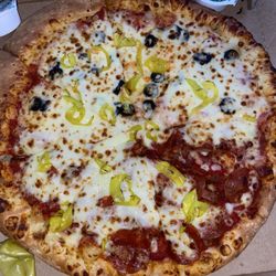 Papa Johns Pizza - In what world is this half banana pepper/olive, half pepperoni/bacon?!?! Stop hiring stones. The guy that even took my money was out of it.