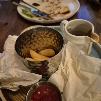 The Swan - Looks messy tasted yummy  we ate the whole thing - Pubs Near Me - London, XGL