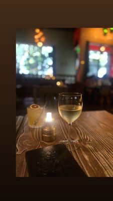 Les Amis Restaurant & Lounge by null