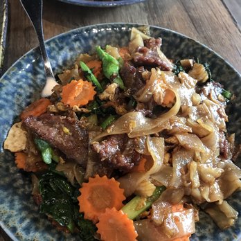 Smack Noodle - Pad see ew - Ramen Near Me - Maynard, Massachusetts