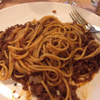 Osteria Cipolla Rossa - Spaghetti with steak sauce - Italian Near Me - Florence, FI Osteria Cipolla Rossa - Spaghetti with steak sauce - Italian Near Me - Florence, FI