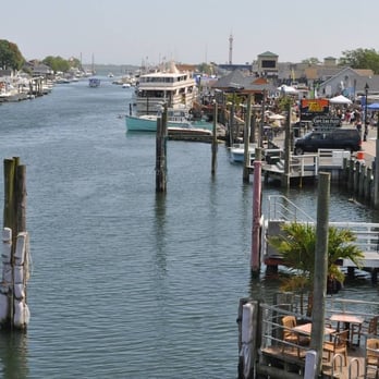 Elliot's - View from 3rd floor balcony - Seafood Near Me - Freeport, New York