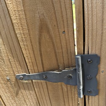 Ergeon - cracked wood screwed into the fence instead of the post - Fences & Gates Near Me - Sacramento, California