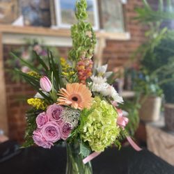 Yanna's Flowers & Gifts - Arrangements for all occasions