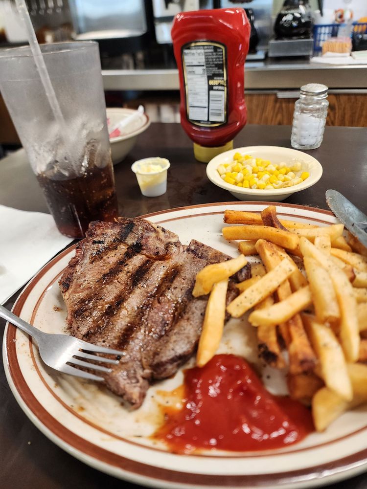 Little Nashville Restaurant Logo